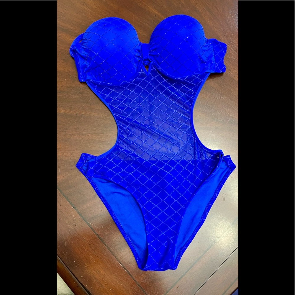 🌀 SPARKLY Very sexy Swim suit 🌀 bejeweled!!